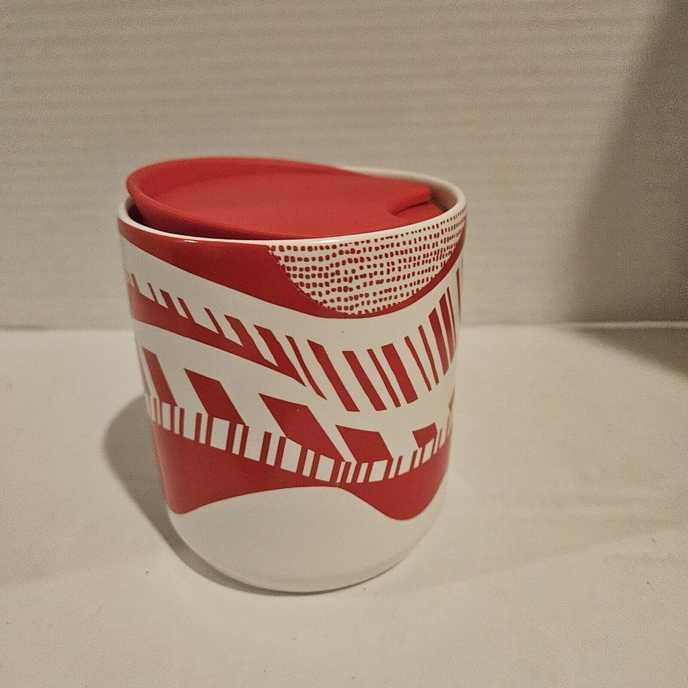 New Nos Starbucks Holiday Christmas 2021 Ceramic Mug with Lid 8oz Siren Logo - Picture 3 of 5